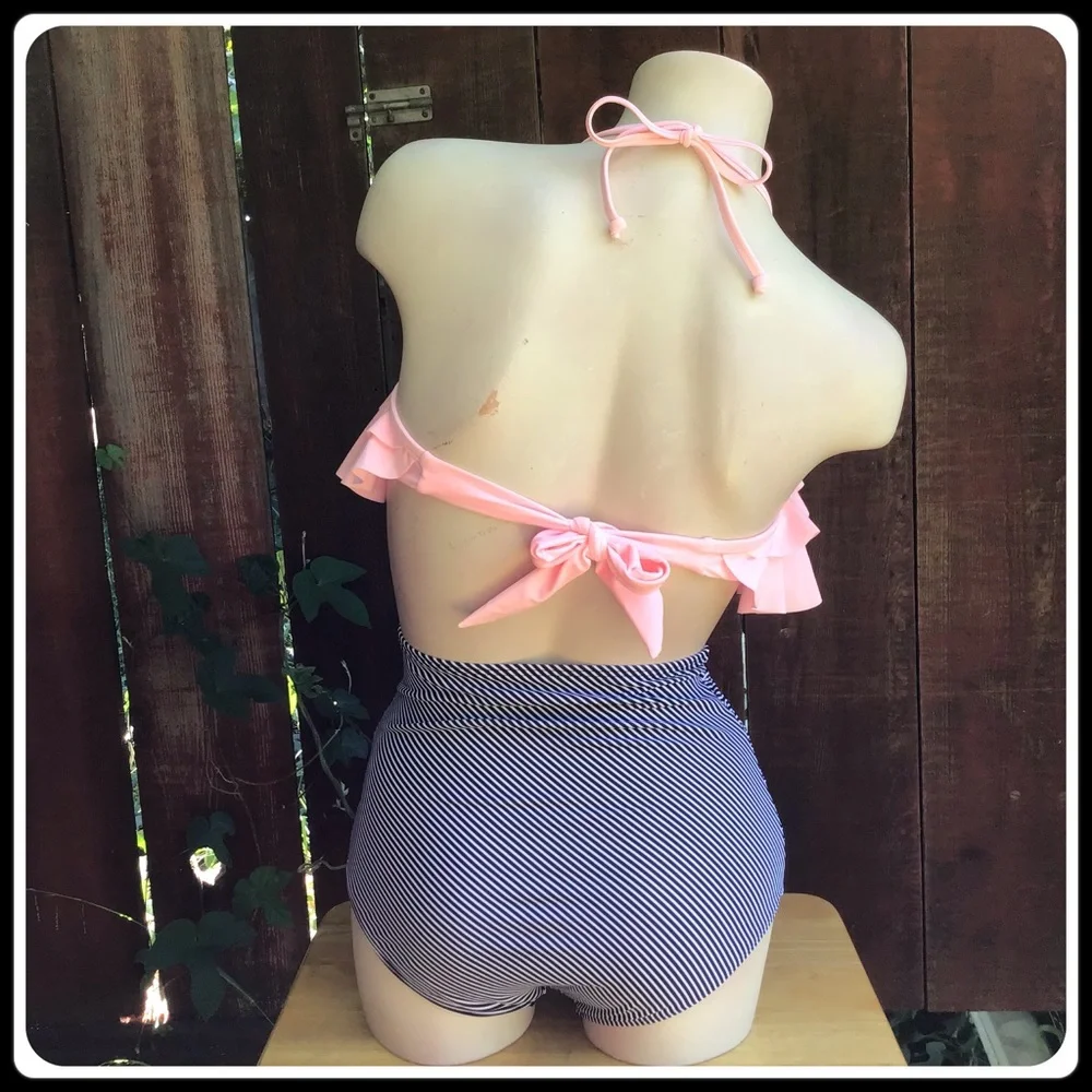 Bikini top & bottom - Picture 2 of 9